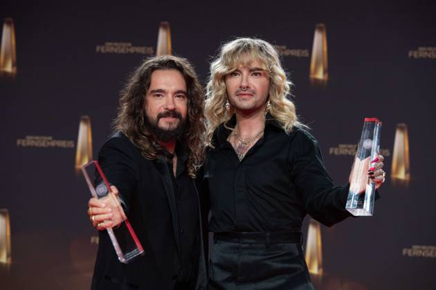 Preistraeger Tom und Bill KAULITZ, Musiker Saenger, Tokio Hotel, Kategorie Beste Unterhaltung Show, Thats my Jam, Verleihung des Deutschen Fernsehpreises, Der Deutsche Fernsehpreis 2023, Deutscher Fernsehpreis 2023 in den MMC Studios Koeln, am 28.09.2023.