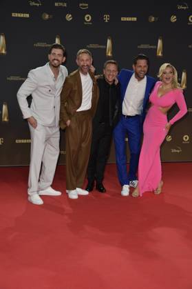 Christian Wackert, Daniel Boschmann, Lukas Haunerland, Matthias Killing und Evelyn Burdecki bei der Verleihung des Deutschen Fernsehpreises in Koeln 28.09. 2023