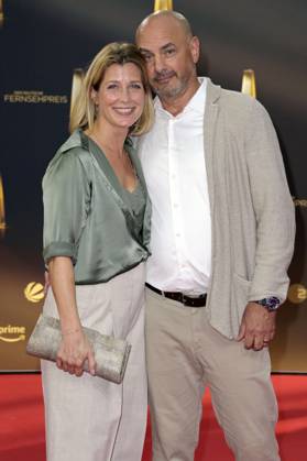 Valerie Niehaus und Manuel Graf bei der Verleihung des Deutschen Fernsehpreises 2023 in den MMC Studios. Köln, 28.09.2023