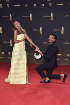 Jana Ina Zarrella und Giovanni Zarrella bei der Verleihung vom Deutschen Fernsehpreis am 28.09.2023 in Koeln Deutscher Fernsehpreis Verleihung 2023 in Koeln