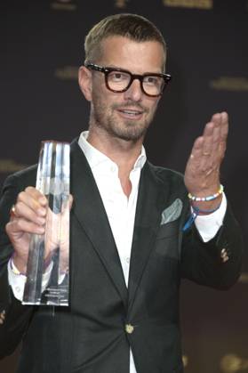 Joko Winterscheidt bei der Verleihung des Deutschen Fernsehpreises 2023 in den MMC Studios. Köln, 28.09.2023