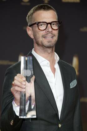 Joko Winterscheidt bei der Verleihung des Deutschen Fernsehpreises 2023 in den MMC Studios. Köln, 28.09.2023