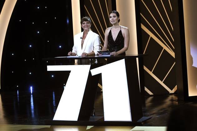 Eva Hache und Loreta Mauleon bei der Preisverleihung auf dem 71. Internationalen Filmfestival San Sebastian Festival Internacional de Cine de San Sebastian im Kursaal. San Sebastian, 30.09.2023