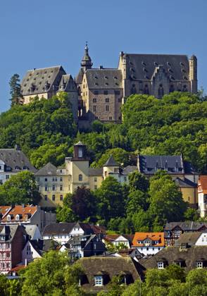 MR_Marburg_Stadtansicht_04.tif Das Landgrafenschloss ueber der Altstadt in Marburg an der Lahn, Hessen, Deutschland, Europa Copyright: xZoonar.com StefanxZiesex 20492204