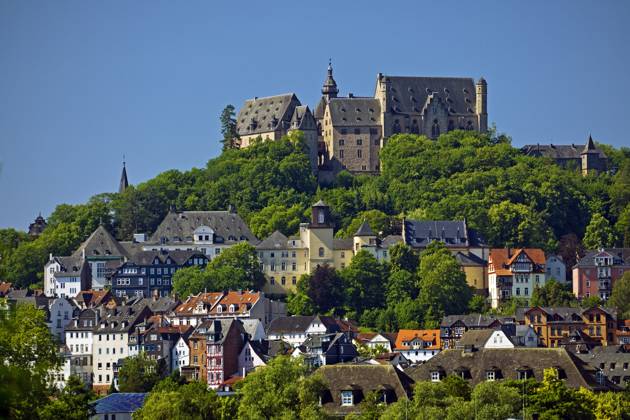 MR_Marburg_Stadtansicht_02.tif Das Landgrafenschloss ueber der Altstadt in Marburg an der Lahn, Hessen, Deutschland, Europa Copyright: xZoonar.com StefanxZiesex 20492212