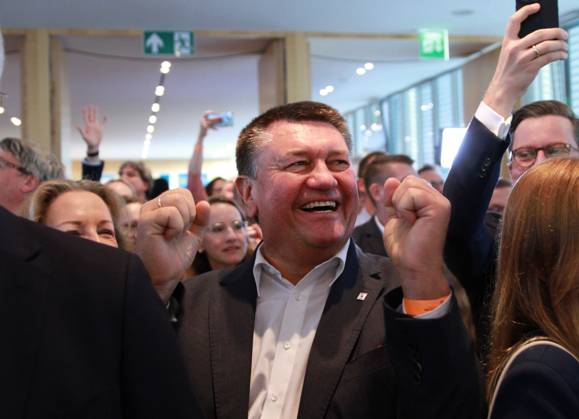Wiesbaden, Hessen, Deutschland, 08.10.2023: Landtagswahl in Hessen: Jubel nach Bekanntgabe der 18-Uhr-Prognose auf der CDU-Wahlparty Copyright: xdtsxNachrichtenagenturx dts_23575