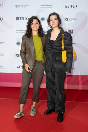 Award - First Steps 2023 Soma Pysall und Roxana Samadi beim First Steps Award im Stage Theater des Westens am 09.10.2023 in Berlin. Copyright: xEventpressxKochanx