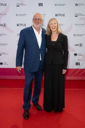 Award - First Steps 2023 Martin Moszkowicz und Petra Zieser beim First Steps Award im Stage Theater des Westens am 09.10.2023 in Berlin. Copyright: xEventpressxKochanx