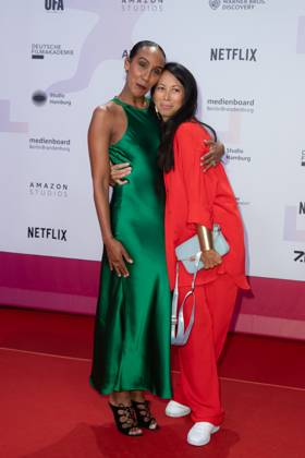 Award - First Steps 2023 Hadnet Tesfai und Minh-Khai Phan-Thi beim First Steps Award im Stage Theater des Westens am 09.10.2023 in Berlin. Copyright: xEventpressxKochanx