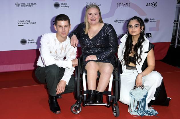 Lorenz Hochhuth, Florentine Schlecht und Bayan Layla bei der 24. Verleihung der First Steps Awards im Theater des Westens. Berlin, 08.10.2023