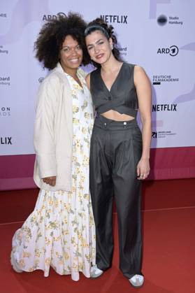 Rebecca Lina und Anna Bardavelidze bei der 24. Verleihung der First Steps Awards im Theater des Westens. Berlin, 08.10.2023