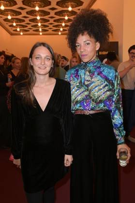 Lilian Sassanelli und Brenda Akele Jorde bei der Aftershow-Party nach der 24. Verleihung der First Steps Awards im Theater des Westens. Berlin, 08.10.2023