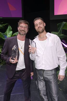 Paul Ertl und Hannes Hirsch bei der Aftershow-Party nach der 24. Verleihung der First Steps Awards im Theater des Westens. Berlin, 08.10.2023