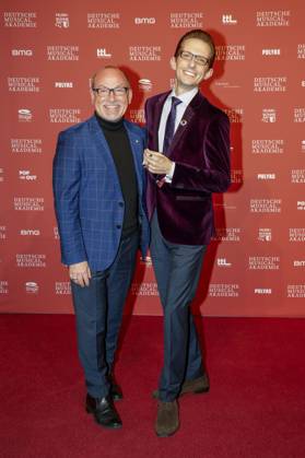 Dennis Schönwetter und Marc Rudolf bei der Verleihung des Deutschen Musical Theater Preises 2023 im Theater des Westens. Berlin, 09.10.2023