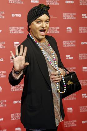 Julian F.M. Stoeckel bei der Verleihung des Deutschen Musical Theater Preises 2023 im Theater des Westens. Berlin, 09.10.2023
