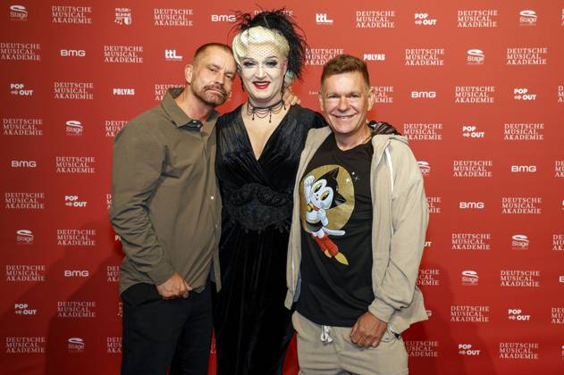 Ulf Leo Sommer, Sheila Wolf und Peter Plate bei der Verleihung des Deutschen Musical Theater Preises 2023 im Theater des Westens. Berlin, 09.10.2023