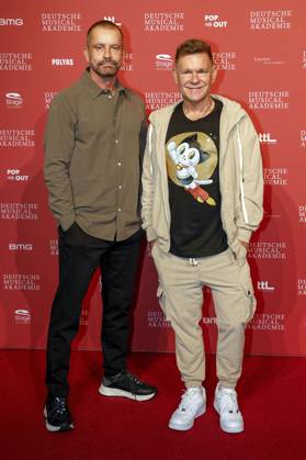 Ulf Leo Sommer und Peter Plate bei der Verleihung des Deutschen Musical Theater Preises 2023 im Theater des Westens. Berlin, 09.10.2023