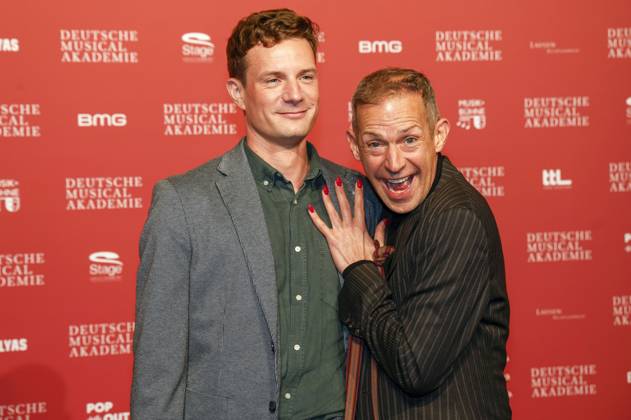 Florian Korty und Tim Fischer bei der Verleihung des Deutschen Musical Theater Preises 2023 im Theater des Westens. Berlin, 09.10.2023