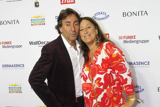 Dieter und Natascha Landuris bei der Verleihung Goldene Bild der Frau am 11.10.2023 in Hamburg Goldene Bild der Frau Verleihung 2023 in Hamburg