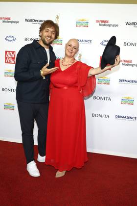 Goldene Bild der Frau in Hamburg Max Mutzke mit Andrea Krull, Verleihung der Goldene Bild der Frau in der Neuen Flora, Hamburg, 11.10.2023 Copyright: xEventpressxBecherx