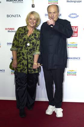 Dietrich Mattausch mit Ehefrau Annette Mattausch bei der 16. Verleihung der Goldenen Bild der Frau 2023 im Stage Theater Neue Flora. Hamburg, 11.10.2023