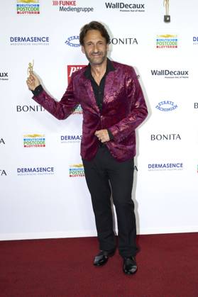 Falk-Willy Wild bei der 16. Verleihung der Goldenen Bild der Frau 2023 im Stage Theater Neue Flora. Hamburg, 11.10.2023