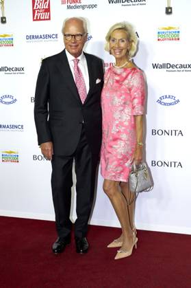 Ulrich Tröger und Kristina Tröger bei der 16. Verleihung der Goldenen Bild der Frau 2023 im Stage Theater Neue Flora. Hamburg, 11.10.2023