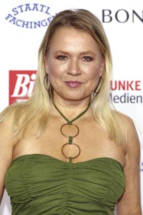 Nova Meierhenrich bei der 16. Verleihung der Goldenen Bild der Frau 2023 im Stage Theater Neue Flora. Hamburg, 11.10.2023