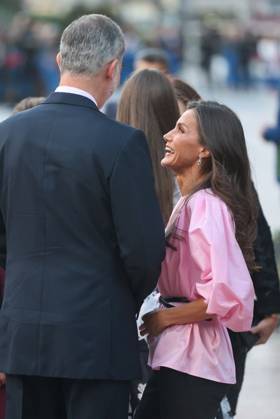 The King and Queen of Spain, the Princess of Asturias and Infanta Sofia preside over the 31st Princess of Asturias Awards Concert King Felipe VI and Queen Letizia arrive at the XXXI Princess of Asturias Awards Concert at the Auditorio Palacio de Congresos Principe Felipe on October 19, 2023 in Oviedo, Spain. Photo by Raul Terrel Europa Press ABACAPRESS.COM Oviedo Spain  Copyright: xEuropaxPress ABACAx 872467_017 EuropaxPress ABACAx 872467_017