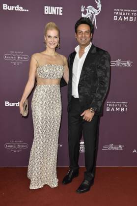Natascha Gruen und Param Multani bei der Ankunft Tribute to Bambi in Berlin 19.10. 2023