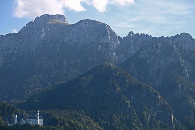 Schloss Neuschwanstein im bayerischen Allgäu bei Füssen, Deutschland
