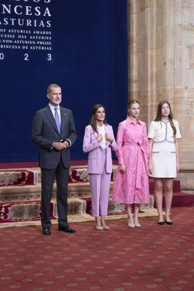 20-10-2023 Medals Princess Leonor and Queen Letizia and King Felipe and Princess Sofia during the Princess Asturias awards at the Campoamor theatre in Oviedo No Spain Â  Copyright: xPPEx