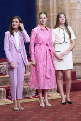 20-10-2023 Medals Princess Leonor and Queen Letizia and Princess Sofia during the Princess Asturias awards at the Campoamor theatre in Oviedo No Spain Â  Copyright: xPPEx