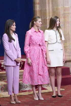 20-10-2023 Medals Princess Leonor and Queen Letizia and Princess Sofia during the Princess Asturias awards at the Campoamor theatre in Oviedo No Spain Â  Copyright: xPPEx