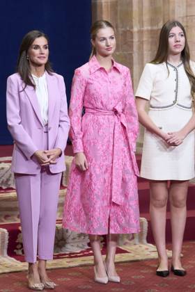20-10-2023 Medals Princess Leonor and Queen Letizia and Princess Sofia during the Princess Asturias awards at the Campoamor theatre in Oviedo No Spain Â  Copyright: xPPEx