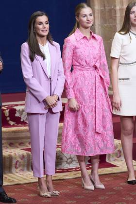 20-10-2023 Medals Princess Leonor and Queen Letizia and Princess Sofia during the Princess Asturias awards at the Campoamor theatre in Oviedo No Spain Â  Copyright: xPPEx