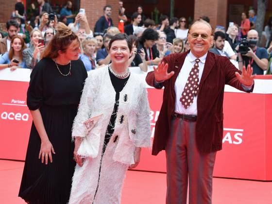 Rome, Rome Film Fest 2023. Rome Film Festival. Red carpet Isabella Rossellini Rome, Rome Film Fest 2023. Rome Film Festival. Red carpet Isabella Rossellini. Pictured: Alice Rohrwacher, Isabella Rossellini and Renzo Arbore Rome Italy  Copyright: xIPA ABACAx BRIPA20231020_954 IPA ABACAx BRIPA20231020_954