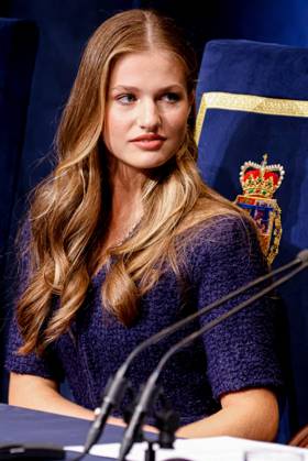 Princess of Asturias Awards Ceremony - Oviedo Princess Leonor of Spain attending the Princesa de Asturias Awards at Teatro Campoamor on October 20, 2023 in Oviedo, Asturias, Spain. Photo by Archie Andrews ABACAPRESS.COM Oviedo Spain  Copyright: xAndrewsxArchie ABACAx 872625_062 AndrewsxArchie ABACAx 872625_062