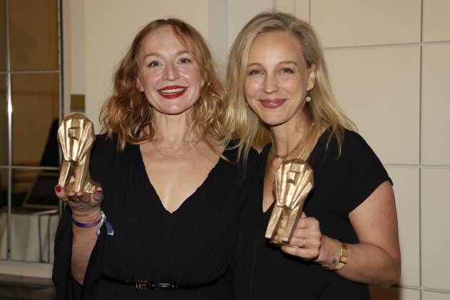 Brigitte Hobmeier und Petra Schmidt-Schaller bei der 34. Verleihung des Hessischen Film- und Kinopreises 2023 in der Alten Oper. Frankfurt, 20.10.2023
