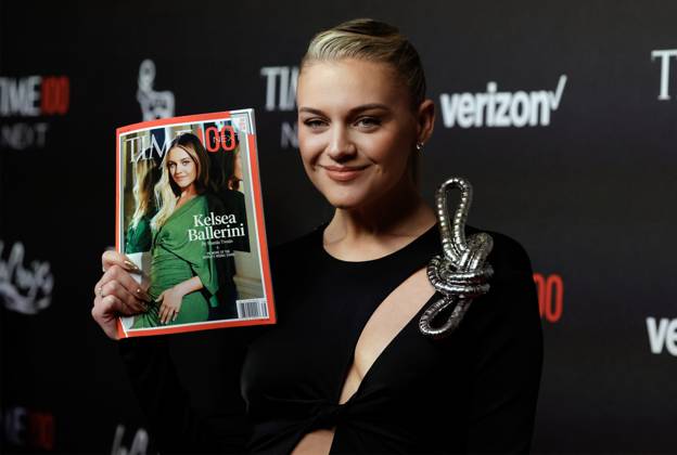 Bilder des Jahres 2023, Entertainment 10 Oktober Entertainment Themen der Woche KW43 Entertainment Bilder des Tages Kelsea Ballerini arrives on the red carpet at TIME 100 Next at SECOND on Tuesday, October 24, 2023 in New York City.  NYP20231024702 JASONxSZENES