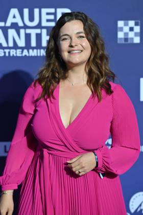 Ronja FORCHER (Schauspielerin), Einzelbild,angeschnittenes Einzelmotiv,Halbfigur,halbe Figur. Roter Teppich,Blauer Panther Ð TV und Streaming Award 2023 am 25.10.2023 in der BMW Welt Muenchen.