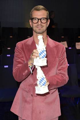 Joko Winterscheidt bei der Verleihung vom Blauer Panther - TV & Streaming Award 2023 in der BMW Welt. München, 25.10.2023
