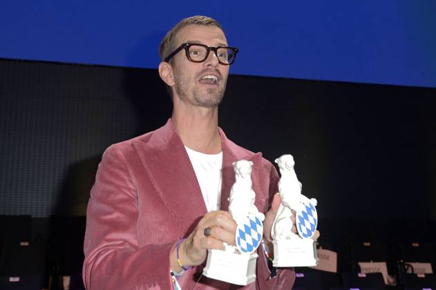 Joko Winterscheidt bei der Verleihung vom Blauer Panther - TV & Streaming Award 2023 in der BMW Welt. München, 25.10.2023