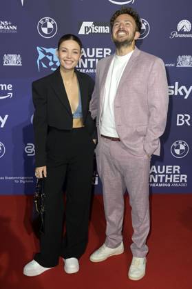 Lena Meckel und David Helmut bei der Verleihung vom Blauer Panther - TV & Streaming Award 2023 in der BMW Welt. München, 25.10.2023