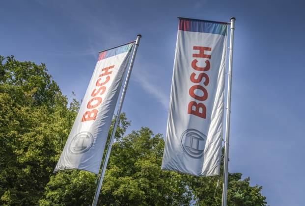 Fahnen, Firmenzentrale Robert Bosch GmbH, Gerlingen bei Stuttgart, Baden-Württemberg, Deutschland
