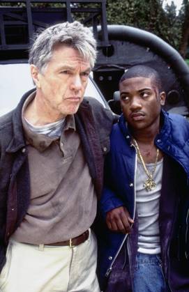 Stills from the 1999 movie Aftershock. Tom Skerritt, left, and Ray J. star in AFTERSHOCK. Photo cr: Tony Esparza CBS, Credit:BOB AKESTER Avalon  Copyright: xBOBxAKESTERx xAvalonx 0518633790
