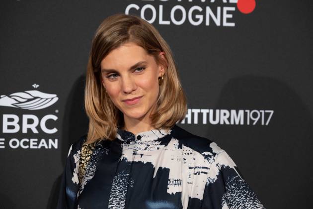 Bettine Langehein, Schauspielerin, Roter Teppich, Red Carpet Show, Ankunft, arrival, Film Festival Cologne awards in Koeln, 26.10.2022.