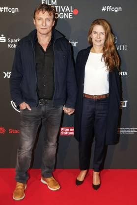 Oliver Masucci mit Partnerin Tanit Koch bei der Verleihung der Cologne Awards auf dem 33. Film Festival Cologne 2023 im E-Werk. Köln, 26.10.2023