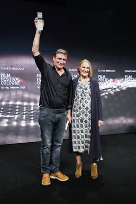 Oliver Masucci und Gabriela Sperl bei der Verleihung der Cologne Awards auf dem 33. Film Festival Cologne 2023 im E-Werk. Köln, 26.10.2023