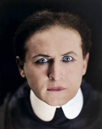 January 25, 2010, USA: Harry Houdini (1874-1926), Hungarian-American escape artist, illusionist, and stunt performer, head and shoulders portrait, unidentified artist, 1920 USA - ZUMAg145 20100125_zap_g145_002 Copyright: xJTxVintagex